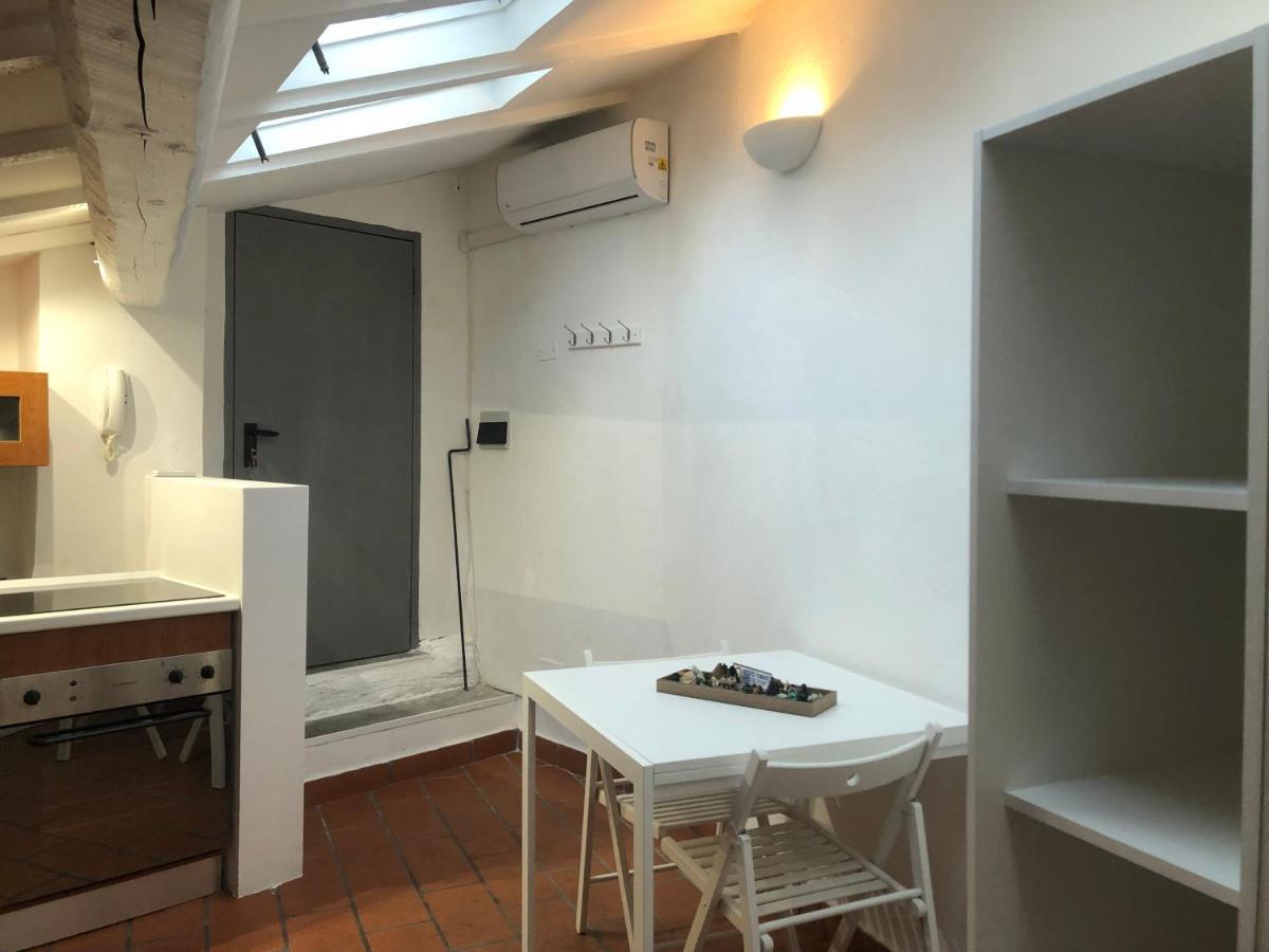 Il Tetto Fiorito Dell'Isola Apartment Milan Bagian luar foto
