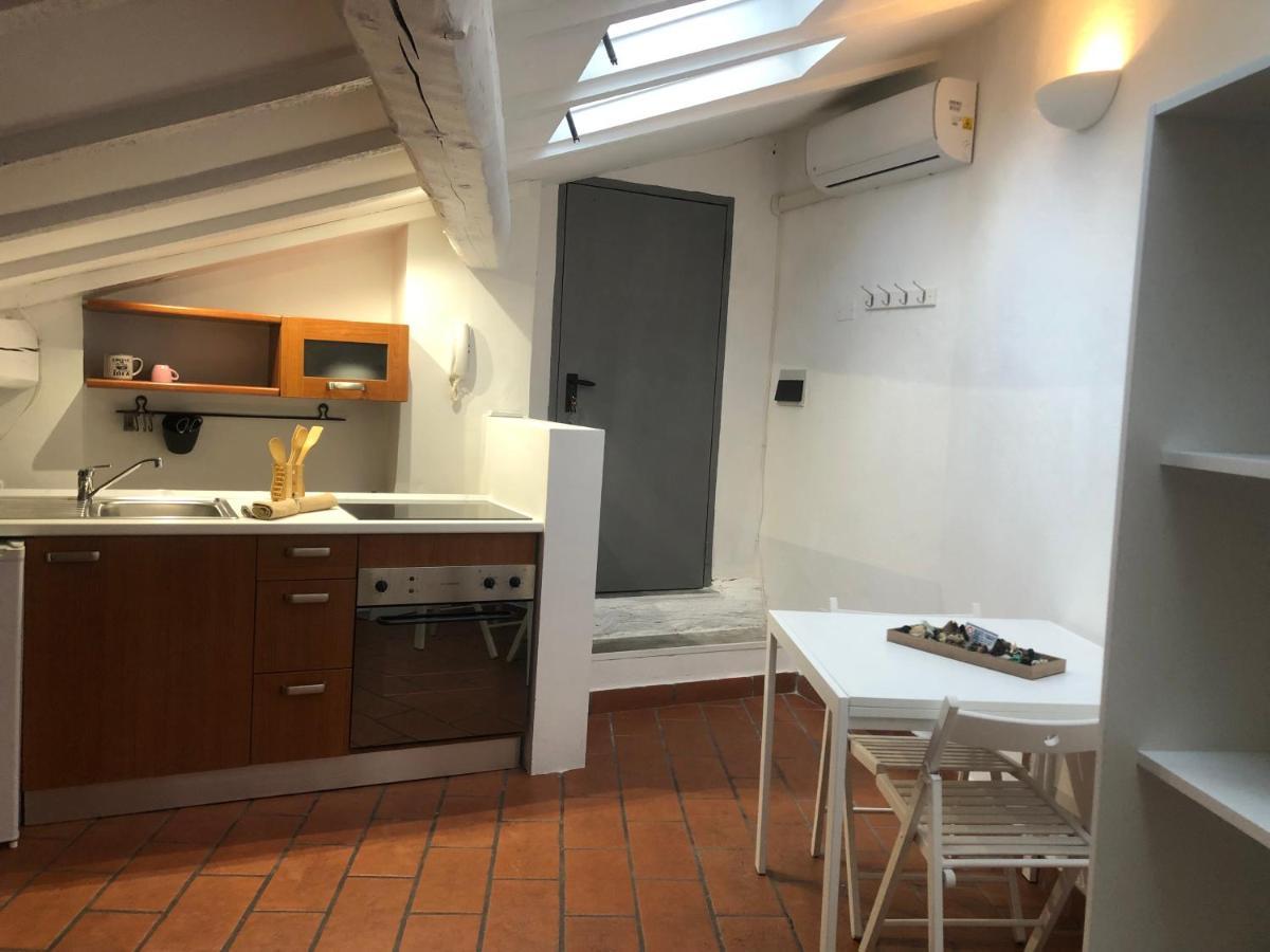Il Tetto Fiorito Dell'Isola Apartment Milan Bagian luar foto