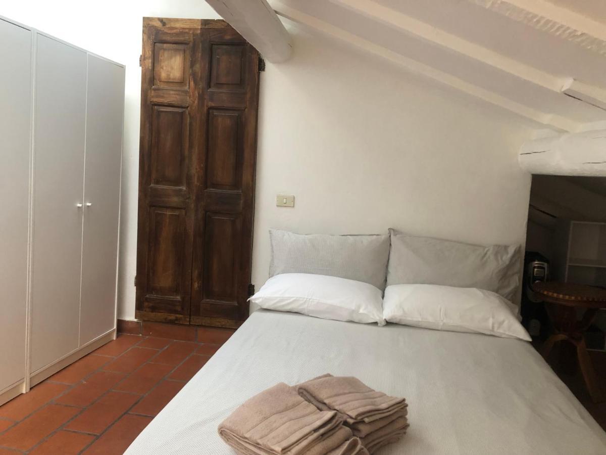 Il Tetto Fiorito Dell'Isola Apartment Milan Bagian luar foto